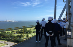 「半田を知る会」見学風景