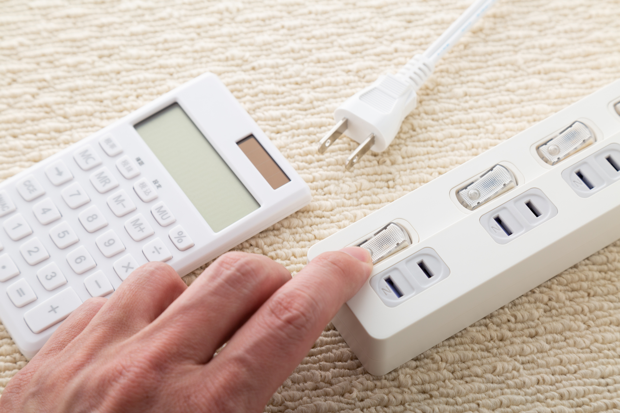 節電タップで電気代を節約 効果的な使い方やおすすめの節電タップをご紹介 電気を環境 節約 電力業界から考えるコラム サミットエナジー株式会社 節電タップで電気代を節約 効果的な使い方やおすすめの節電タップをご紹介 電気を環境 節約 電力業界から考えるコラム サミットエナジー株式会社